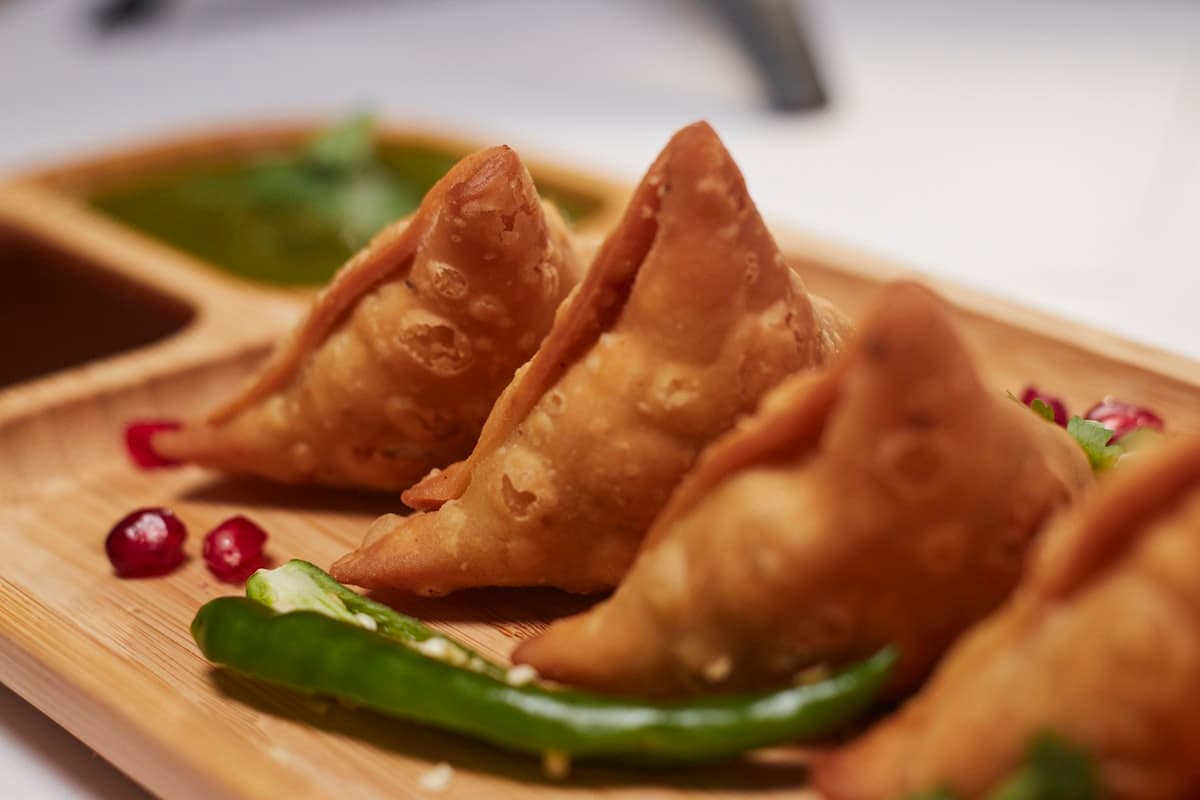 Indian Sweets and Snacks in Abu Dhabi: A Guide for Vegetarian Food Lovers